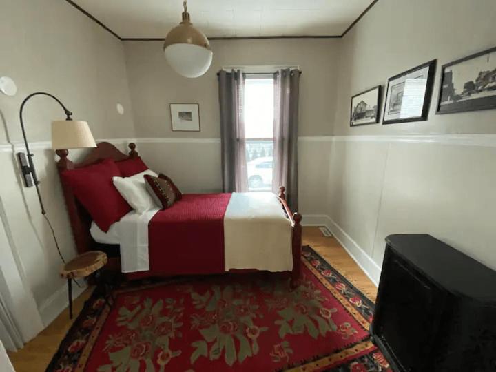 Cozy 3 & 4 Bed Home 2 Blocks To Hospitals & Lambeau Green Bay Zewnętrze zdjęcie